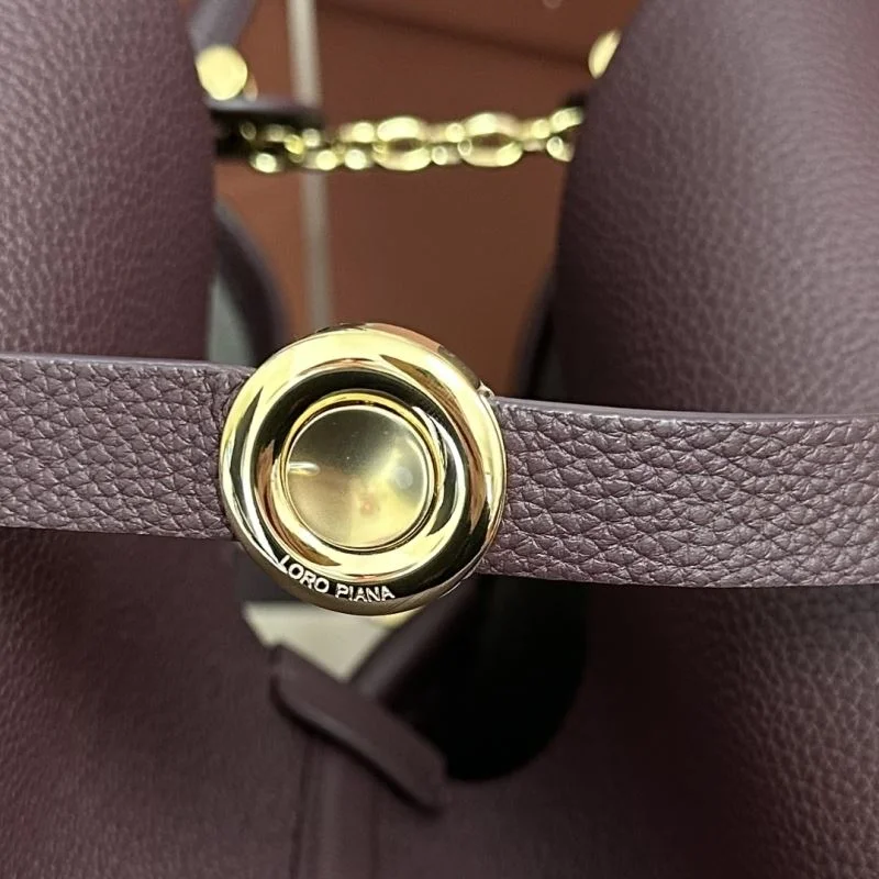 Versatile Loro Piana Shopping Bags 43602