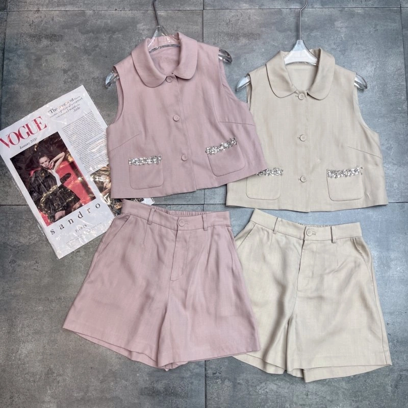 Snug Loro Piana Short Suits 151534