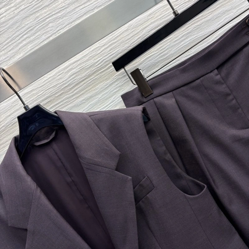 Loro Piana Short Suits EyeCatching 154713