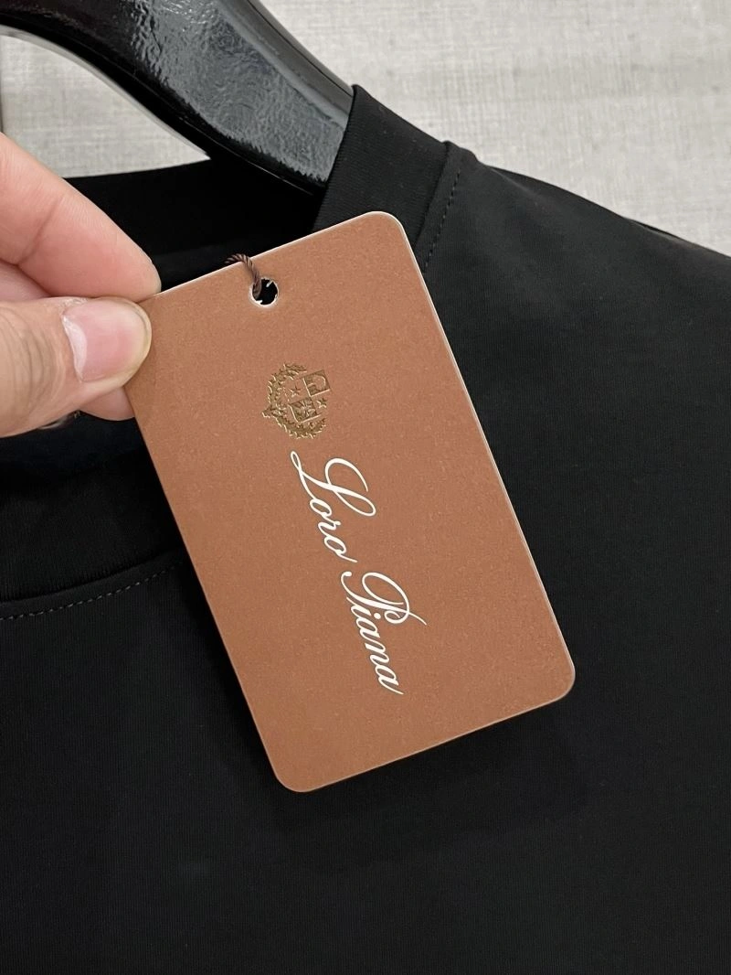 Loro Piana T-Shirts Cozy 162557