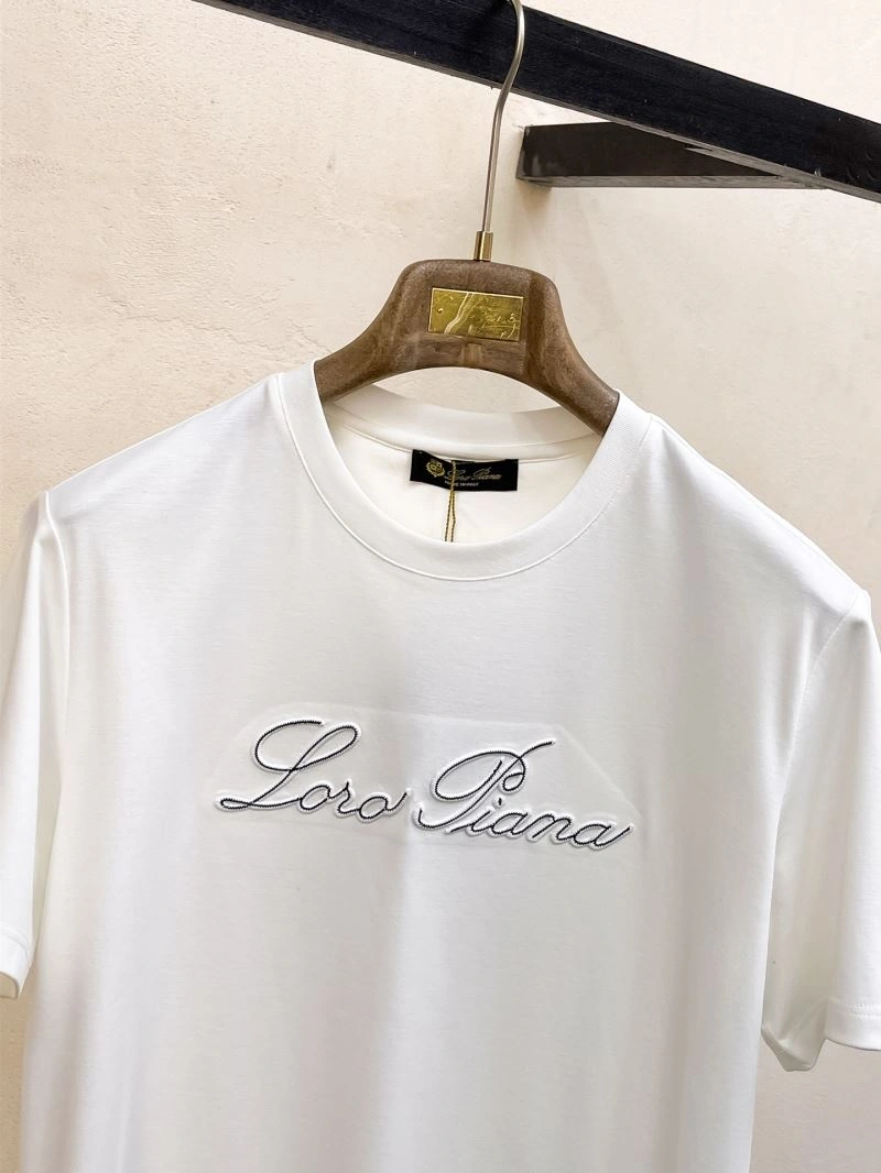 Loro Piana T-Shirts Sleek 161574