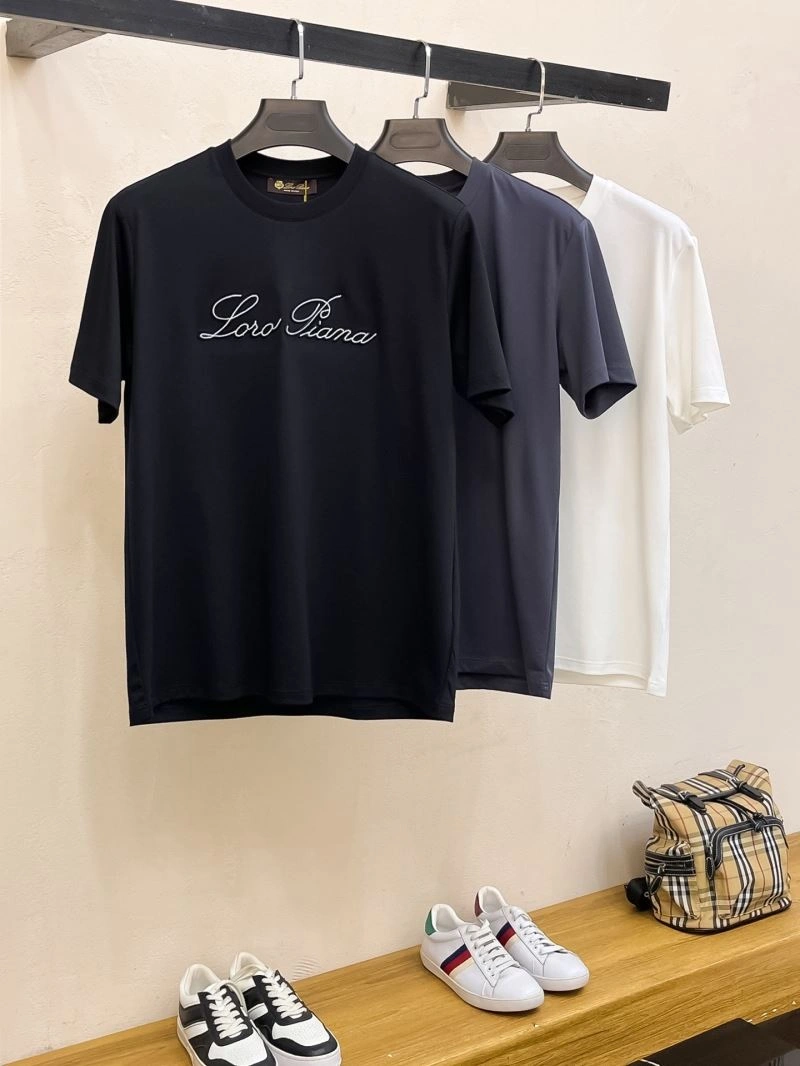 Loro Piana T-Shirts Sleek 161574