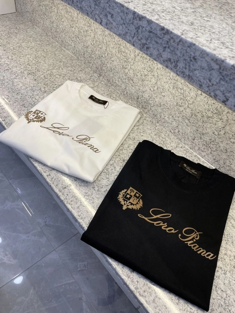 Loro Piana T-Shirts Contemporary 161490