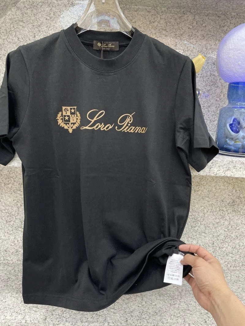 Loro Piana T-Shirts Contemporary 161490