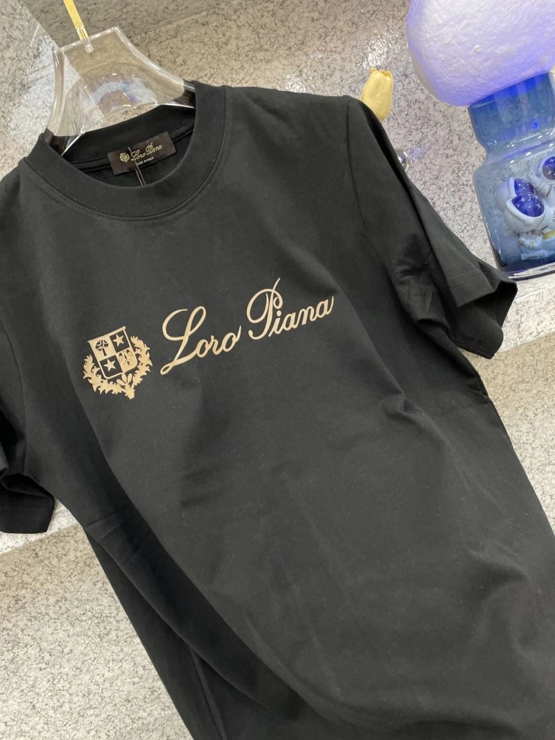 Loro Piana T-Shirts Contemporary 161490