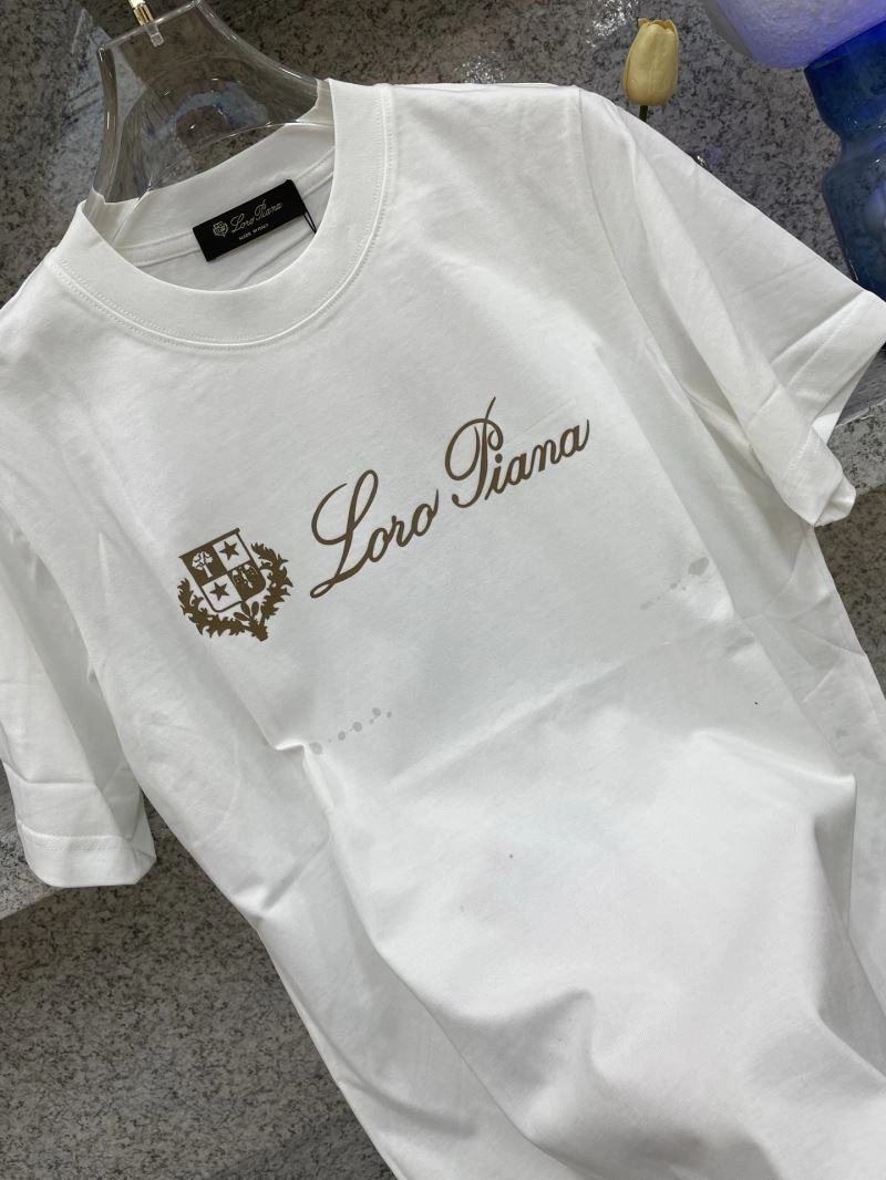 Loro Piana T-Shirts Contemporary 161490
