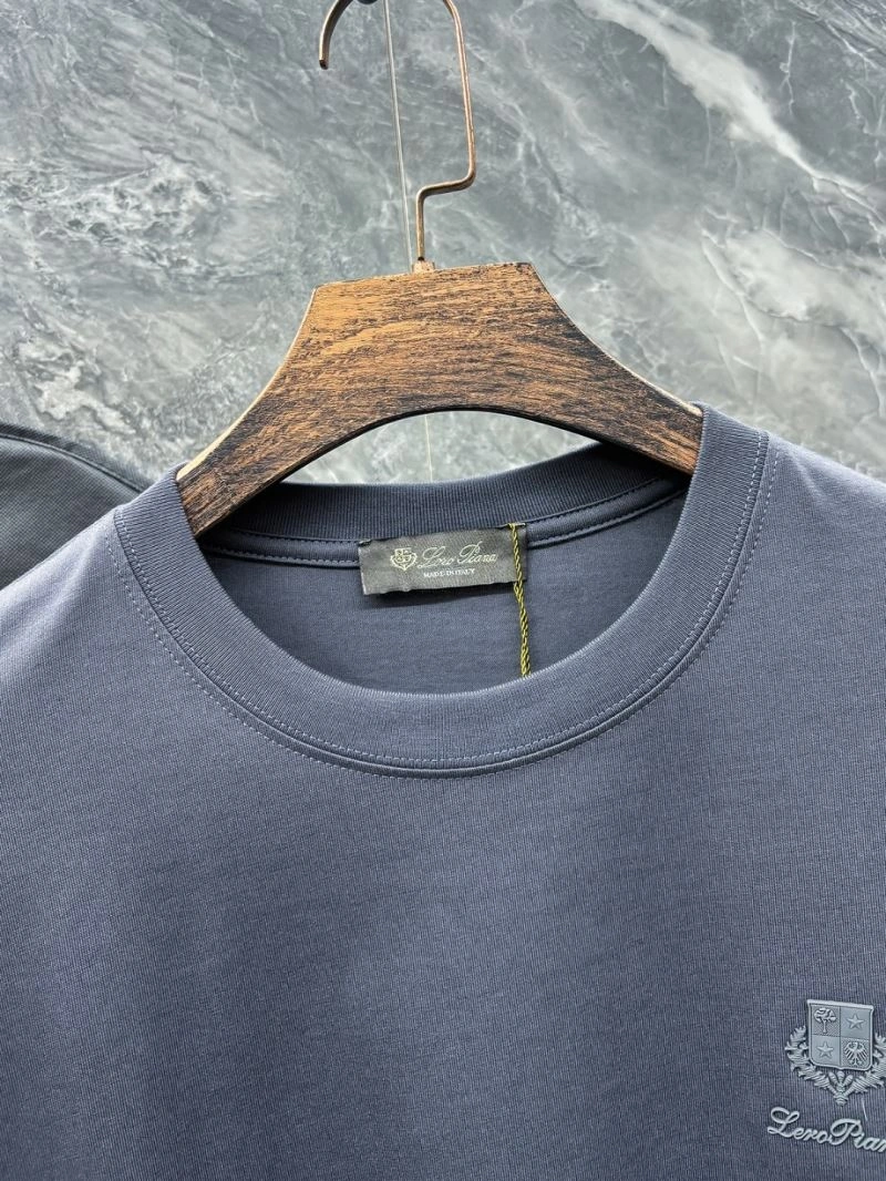 Loro Piana T-Shirts Comfortable 161485