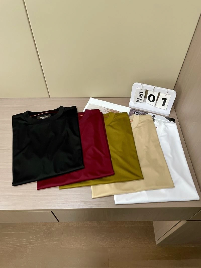 Loro Piana T-Shirts Timeless 160301