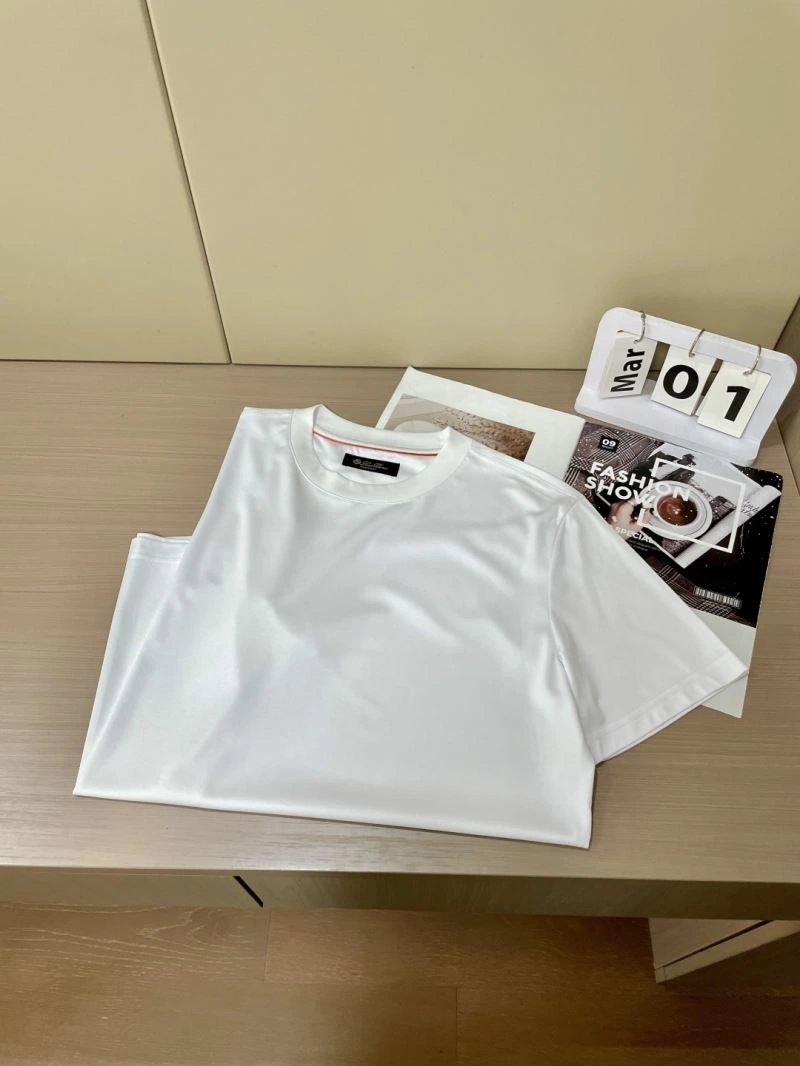 Loro Piana T-Shirts Timeless 160301