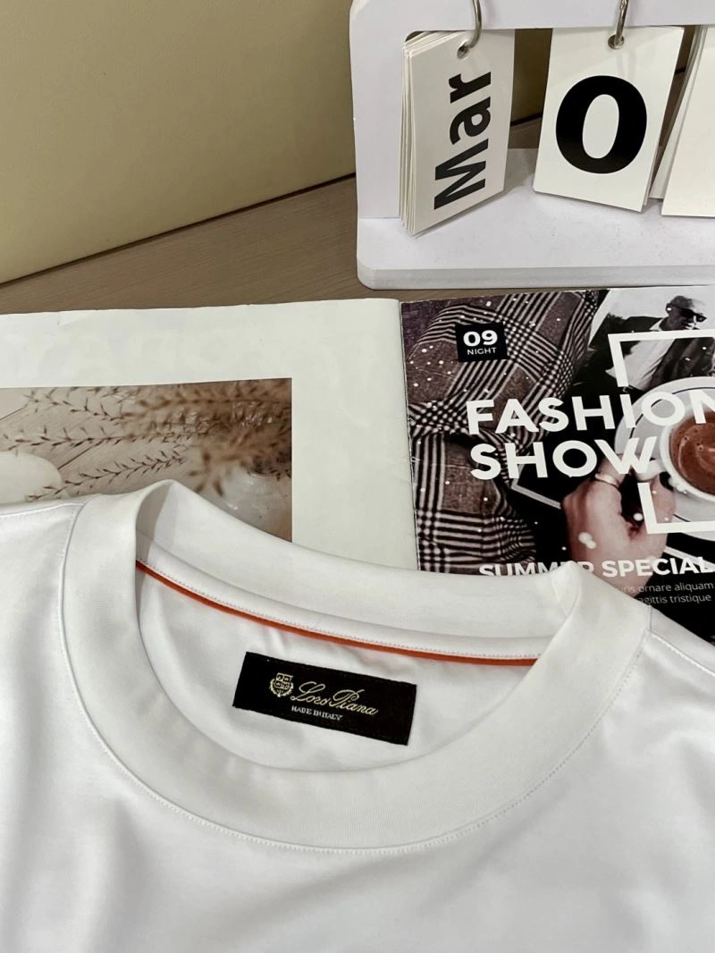 Loro Piana T-Shirts Timeless 160301