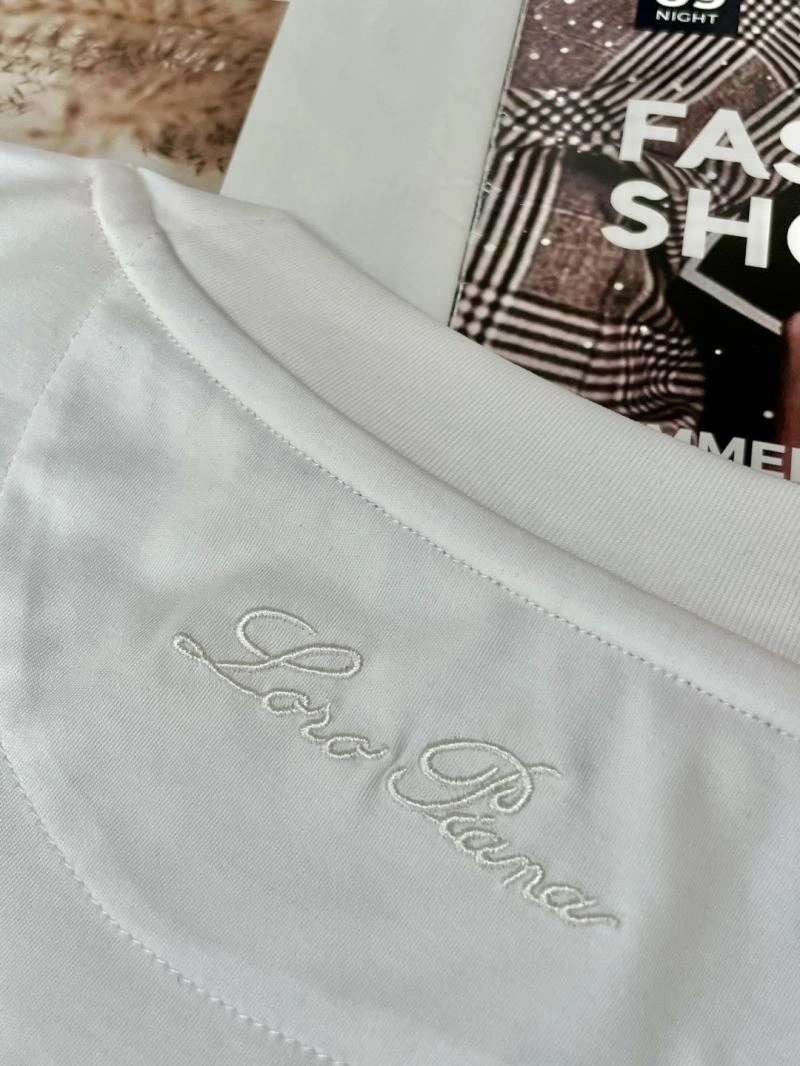 Loro Piana T-Shirts Timeless 160301