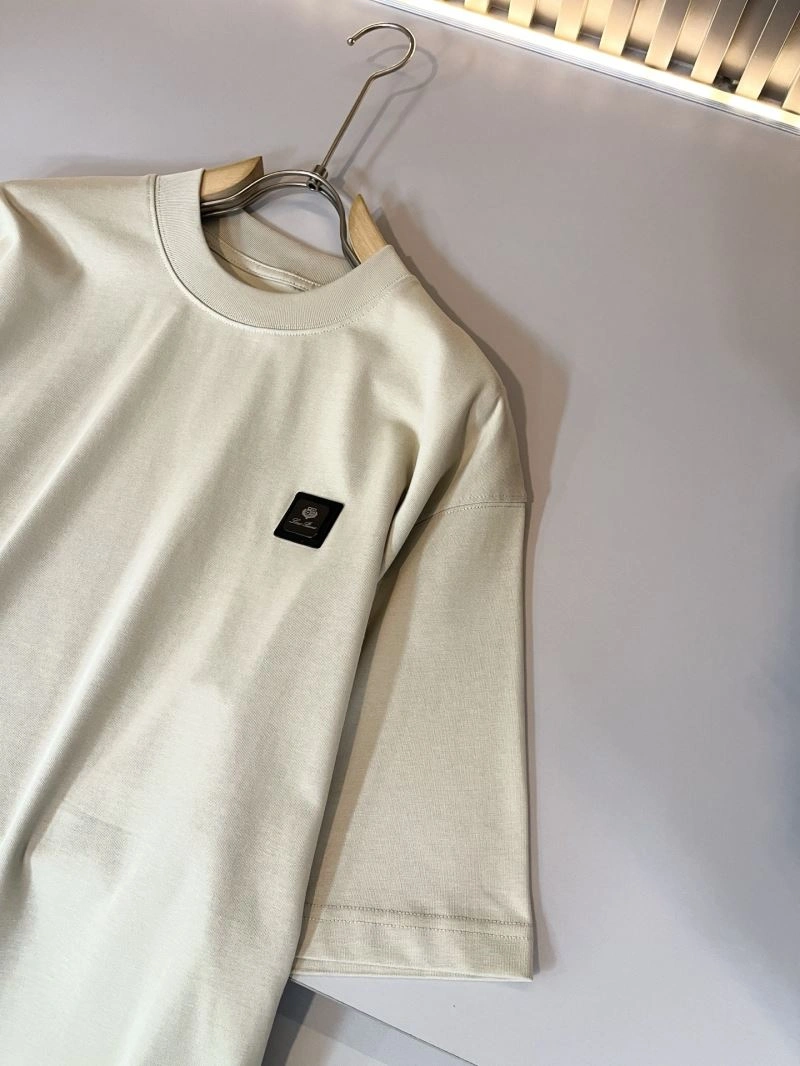 Loro Piana T-Shirts Refined 159190