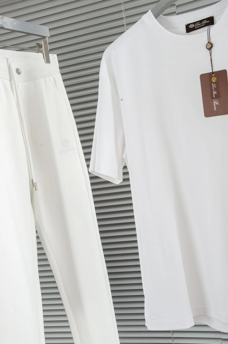 Loro Piana T-Shirts UrbanChic 159147