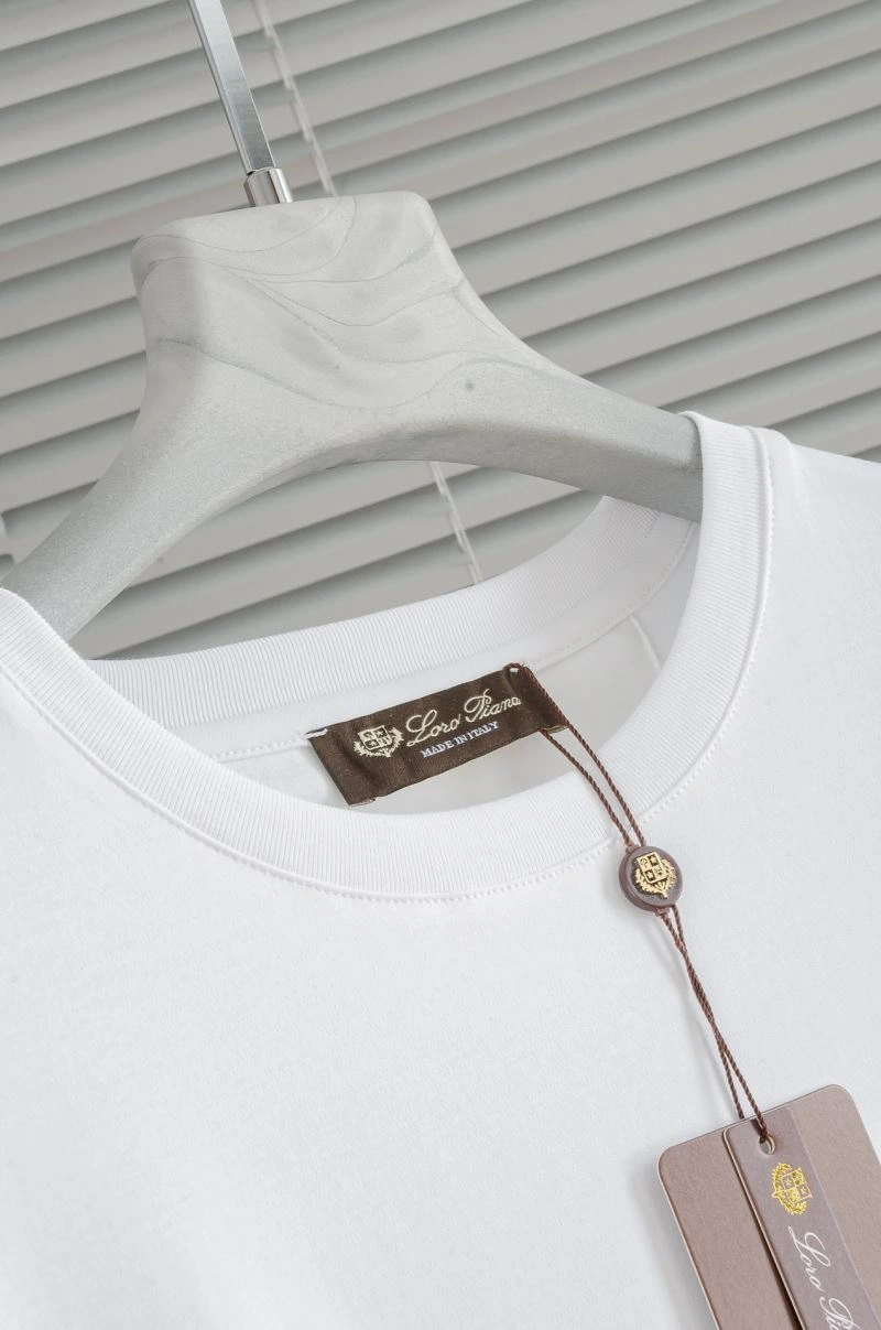 Loro Piana T-Shirts UrbanChic 159147