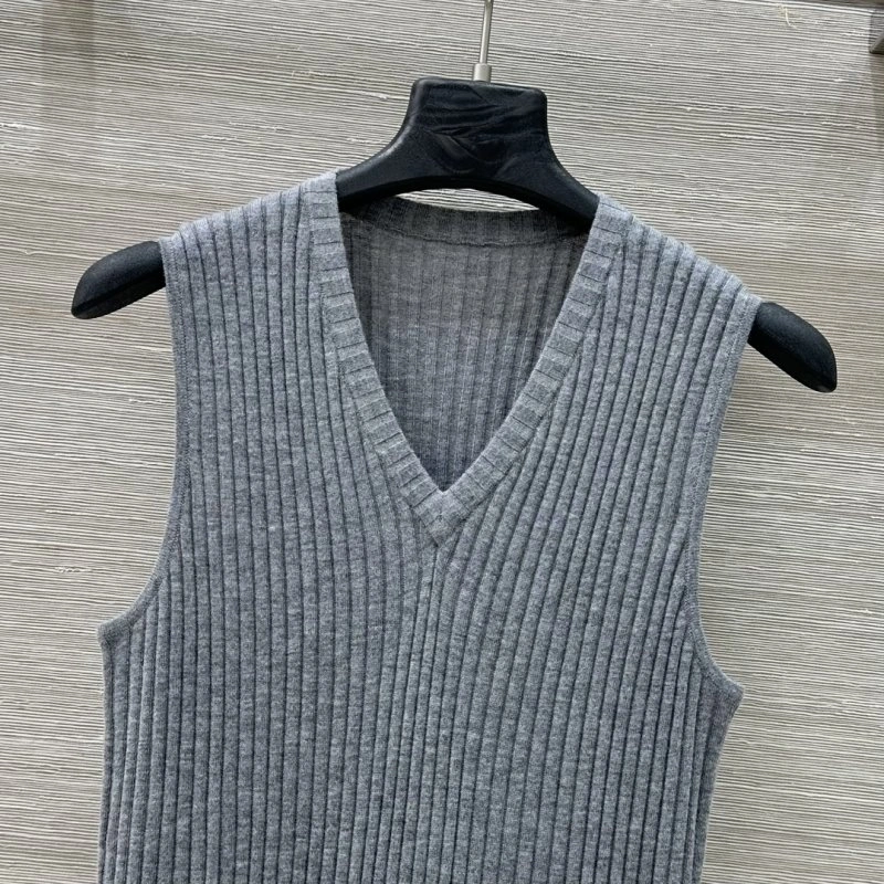 Versatile Loro Piana Vest 151504