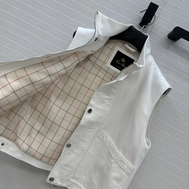 Seasonal Loro Piana Vest 154688