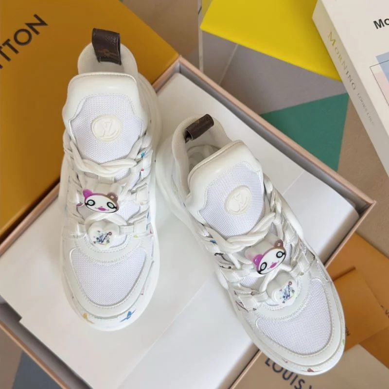 Fashionable Louis Vuitton Archlight Shoes 32020
