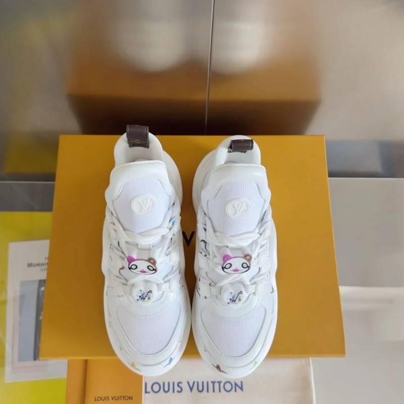 Fashionable Louis Vuitton Archlight Shoes 32020