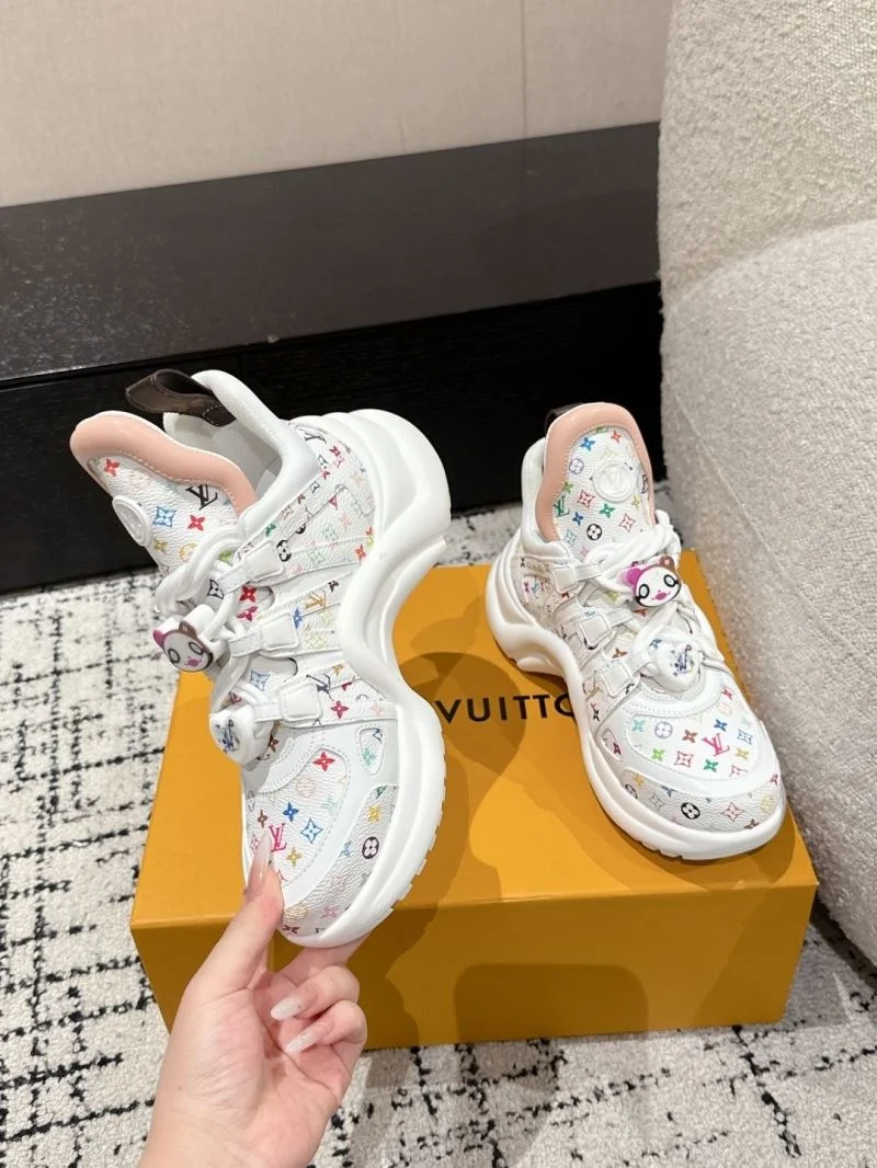 Unisex Louis Vuitton Archlight Shoes 33355