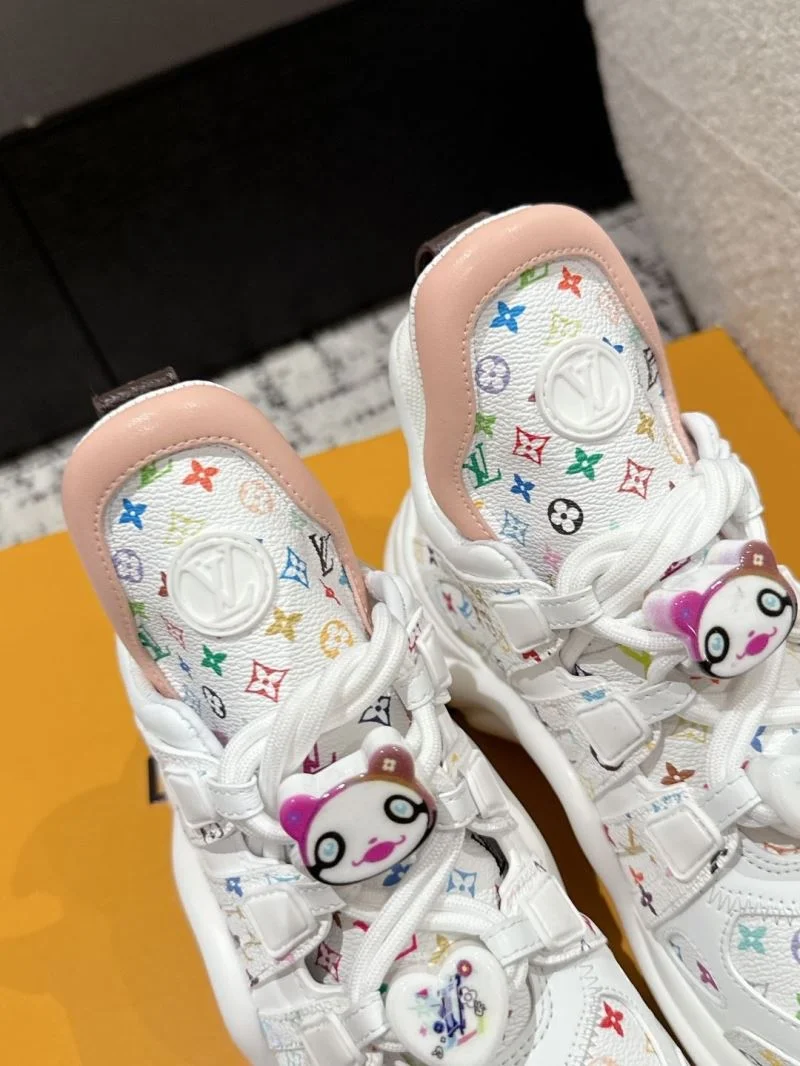 Unisex Louis Vuitton Archlight Shoes 33355