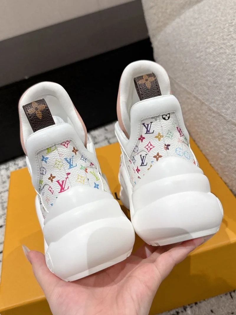 Unisex Louis Vuitton Archlight Shoes 33355
