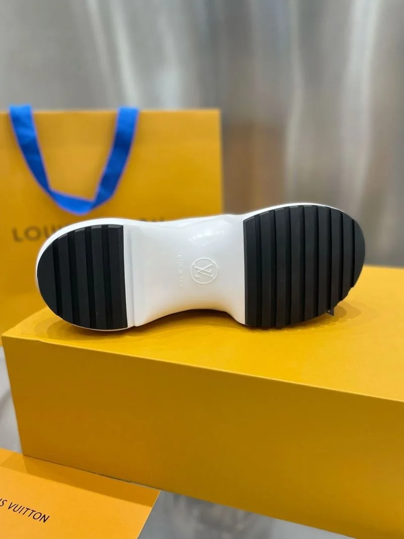 WaterResistant Louis Vuitton Archlight Shoes 31353
