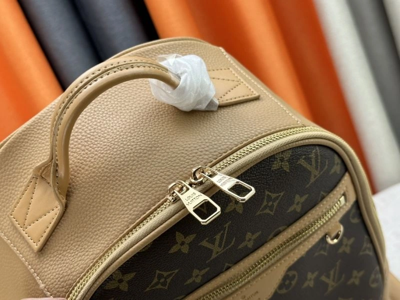 Louis Vuitton Backpacks Durable 80519