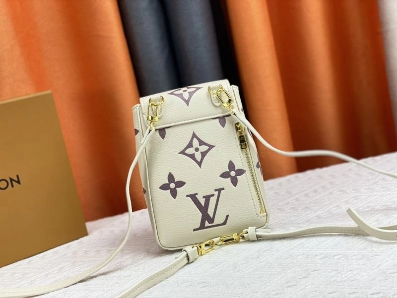 FreshLook Louis Vuitton Backpacks 80497