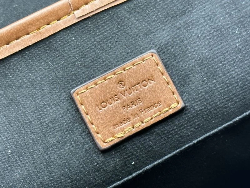 Louis Vuitton Backpacks Compact 80507