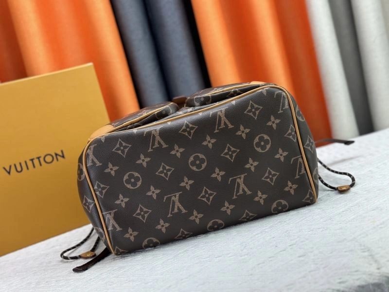 Louis Vuitton Backpacks Bright 80465