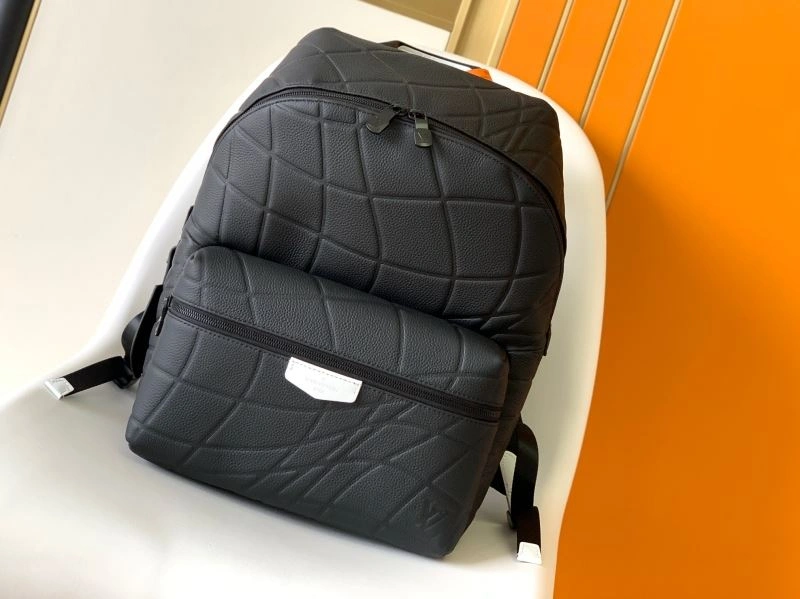 Louis Vuitton Backpacks Resilient 94445