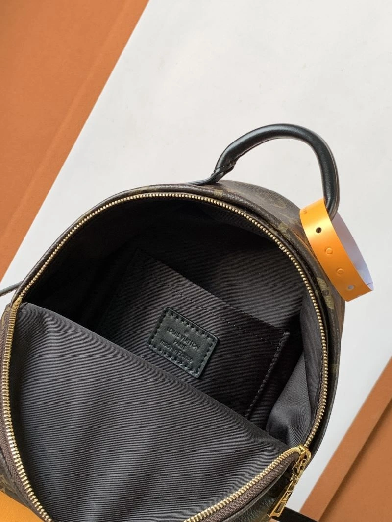 Lightweight Louis Vuitton Backpacks 93901