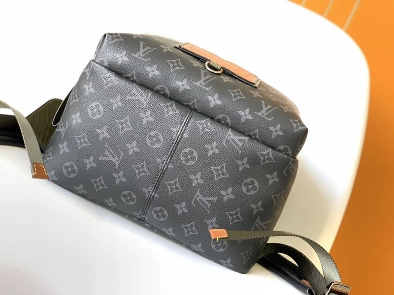 QuickDry Louis Vuitton Backpacks 93886