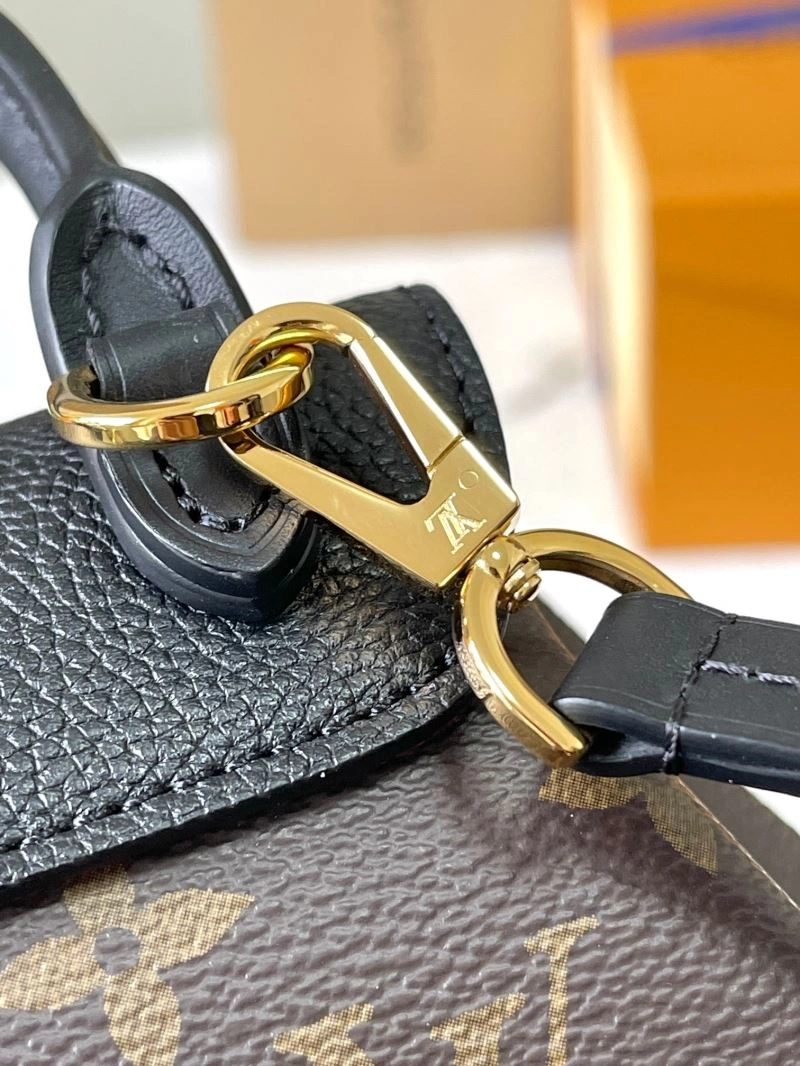 Louis Vuitton Backpacks Bold 93688