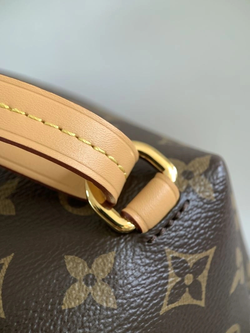 Louis Vuitton Backpacks Functional 93676