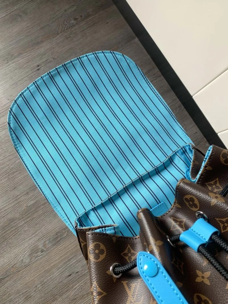 Louis Vuitton Backpacks UrbanChic 43426