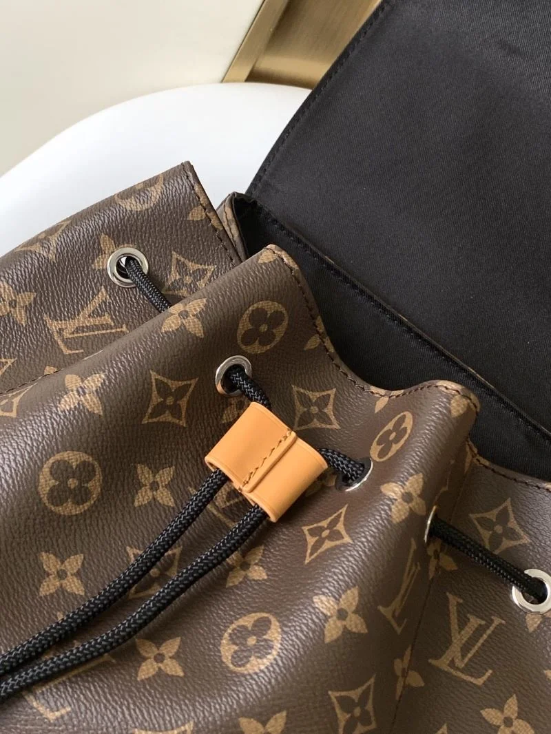 Louis Vuitton Backpacks Bold 43217
