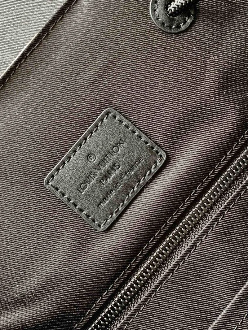 Louis Vuitton Backpacks Bold 43217