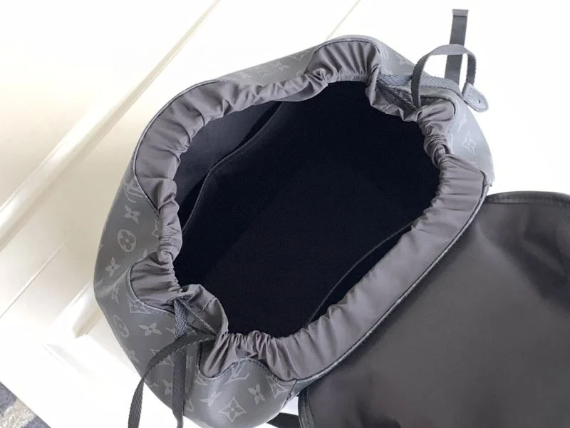 Casual Louis Vuitton Backpacks 43209