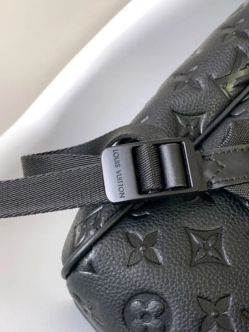 Louis Vuitton Backpacks Chic 43205