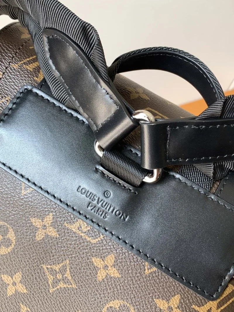 Louis Vuitton Backpacks Youthful 43207