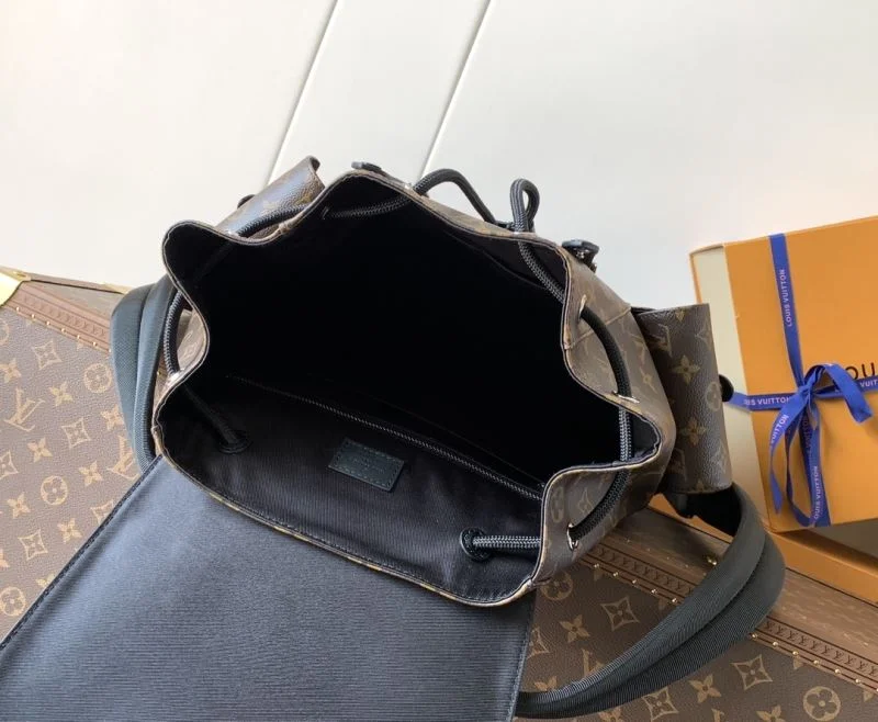 Louis Vuitton Backpacks Youthful 43207