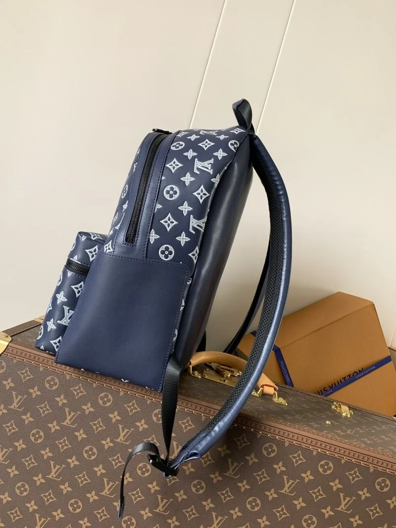 Louis Vuitton Backpacks Bold 43180