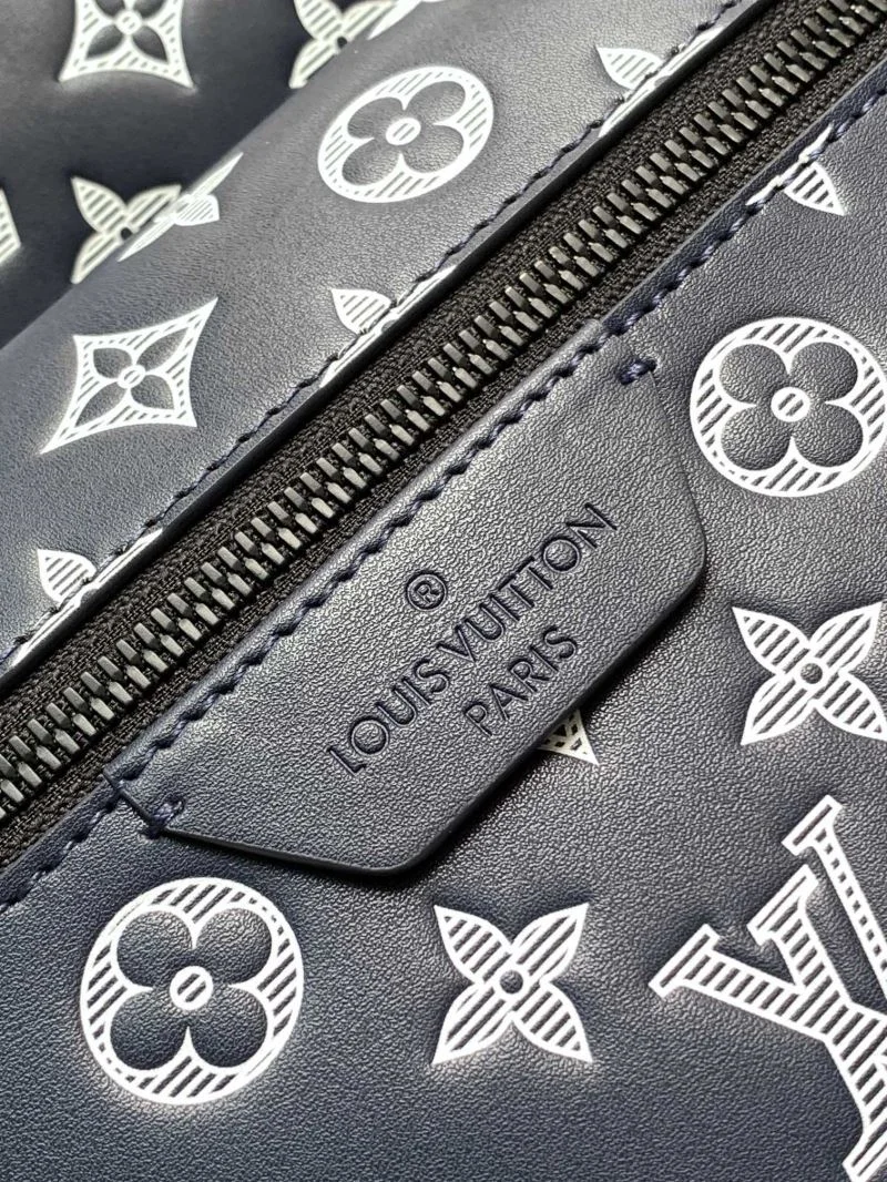 Louis Vuitton Backpacks Bold 43180