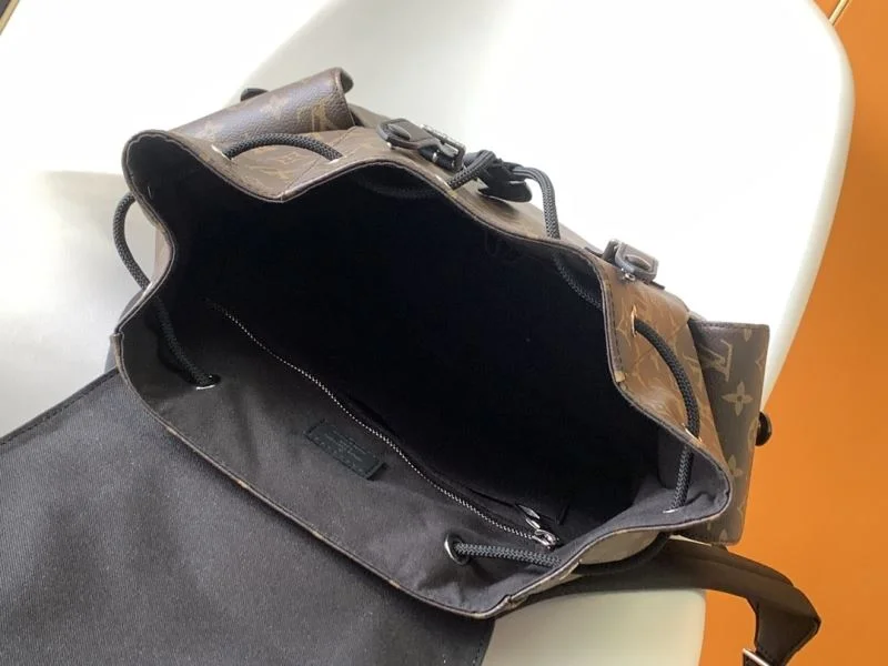 Louis Vuitton Backpacks Modern 43219