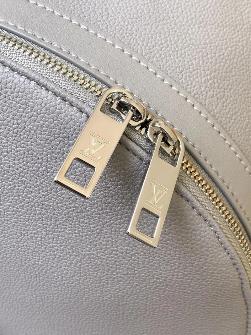 ZeroBulk Louis Vuitton Backpacks 43177