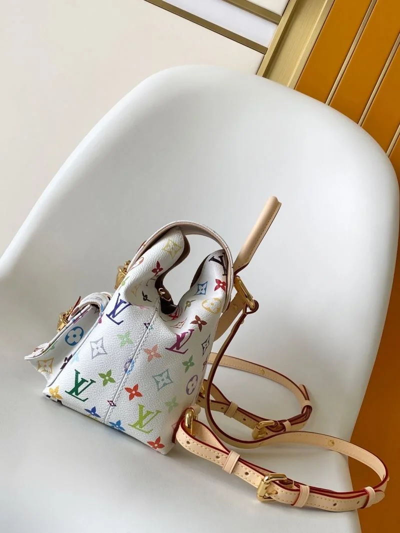 ZeroBulk Louis Vuitton Backpacks 43174