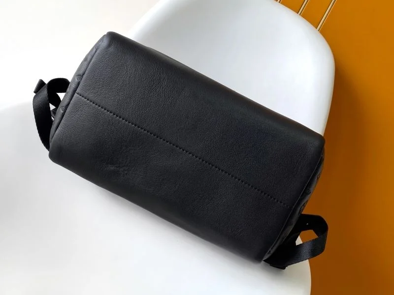 Louis Vuitton Backpacks Tailored 43189
