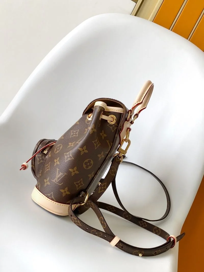 Louis Vuitton Backpacks Bold 43147