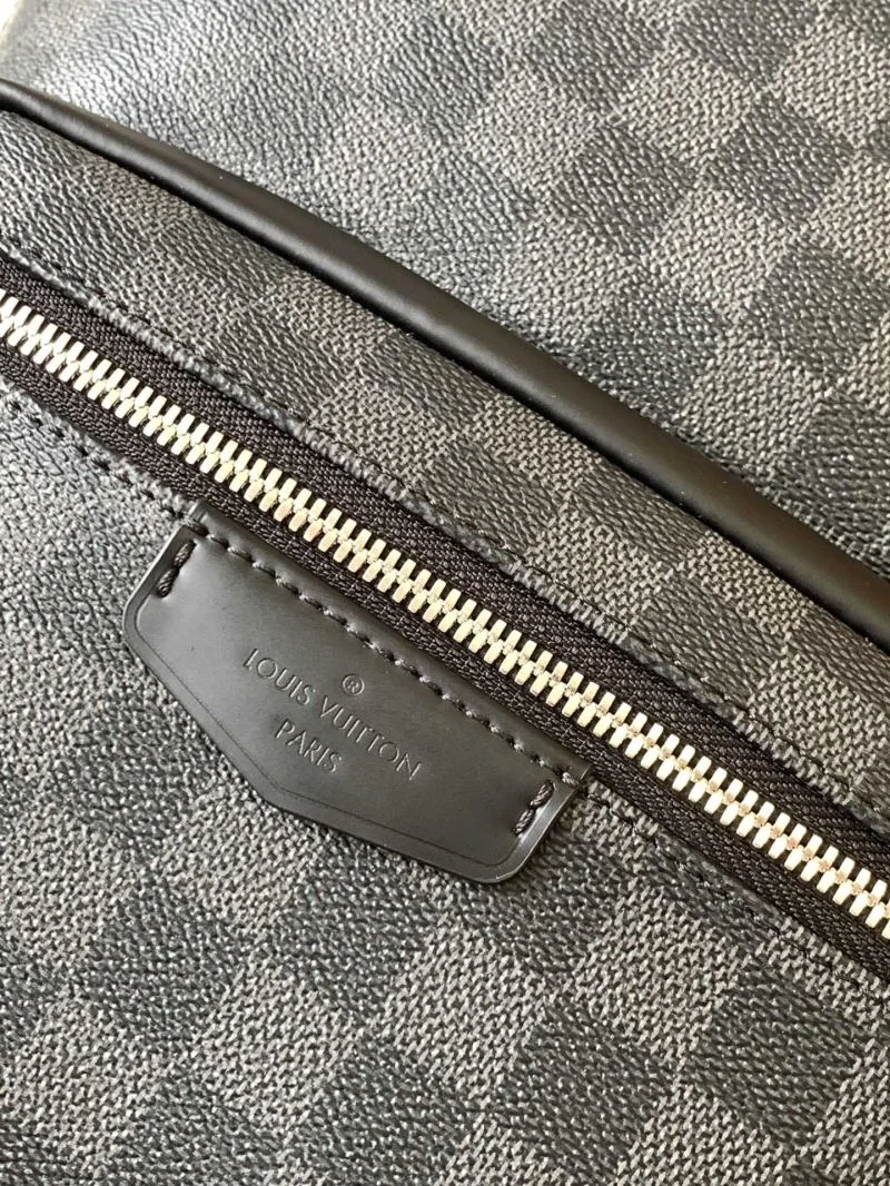 Louis Vuitton Backpacks ZipUp 43185